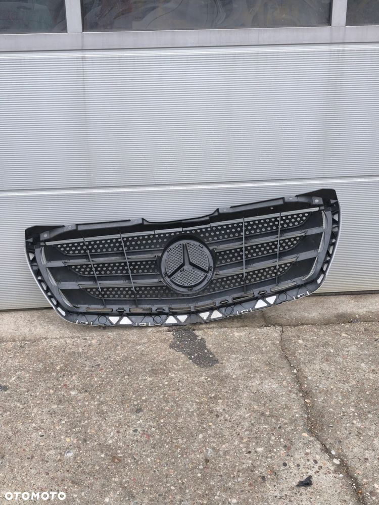 Atrapa grill CHROM Mercedes Sprinter w906 Lift 2014-2018 biała - 10