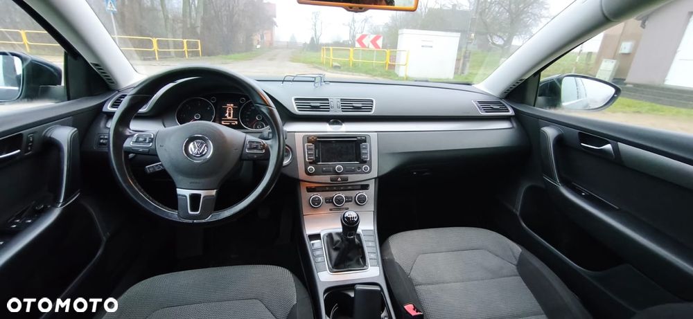 Volkswagen Passat 2.0 TDI BlueMotion Technology Comfortline - 4