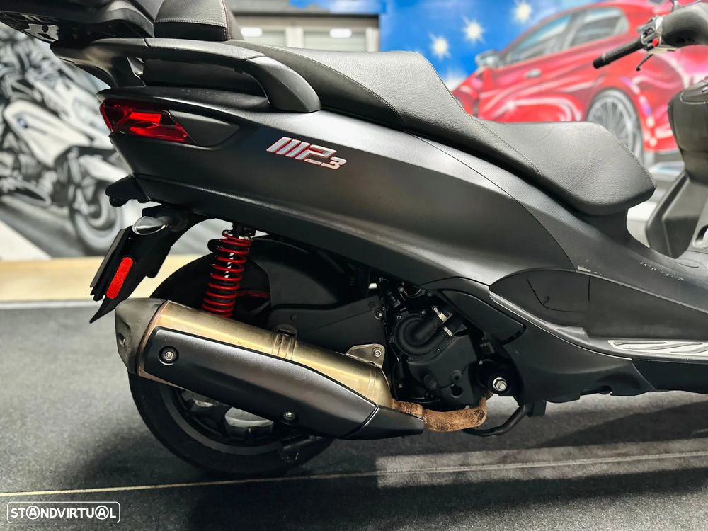 Piaggio MP3 - 12
