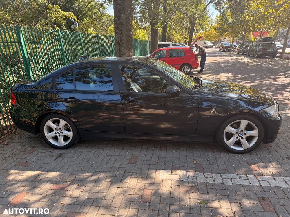 BMW Seria 3 320i - 3