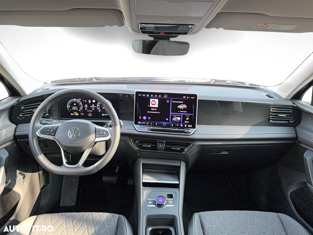 Volkswagen Tiguan - 10