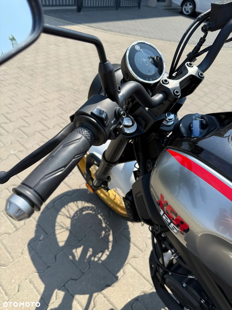 Yamaha XSR - 8