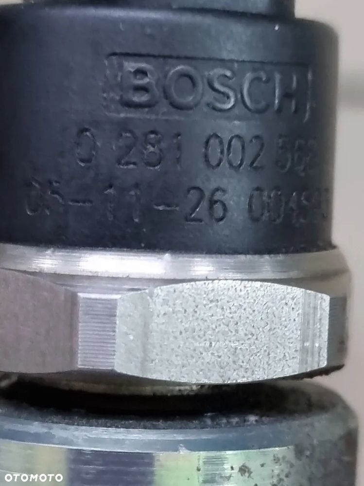 LISTWA WYTRYSKOWA TRAFIC VIVARO  MASTER MOVANO 2.5 DCI 01-14r. - 3