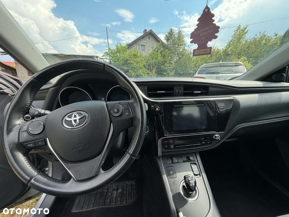Toyota Auris - 4