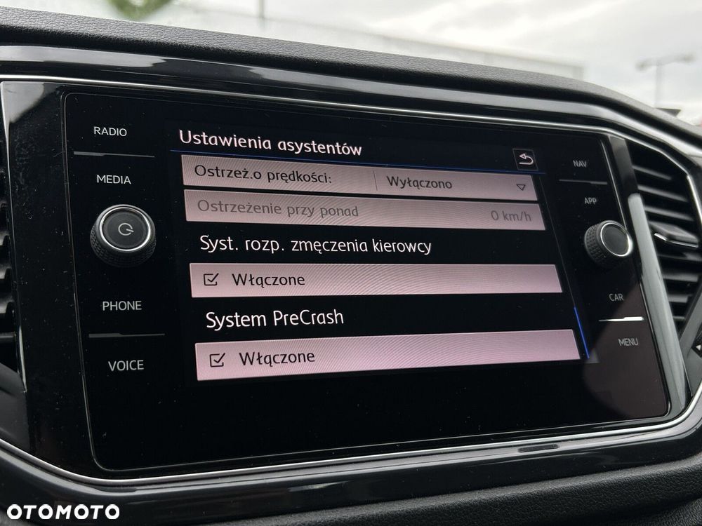 Volkswagen T-Roc 1.5 TSI Style - 28