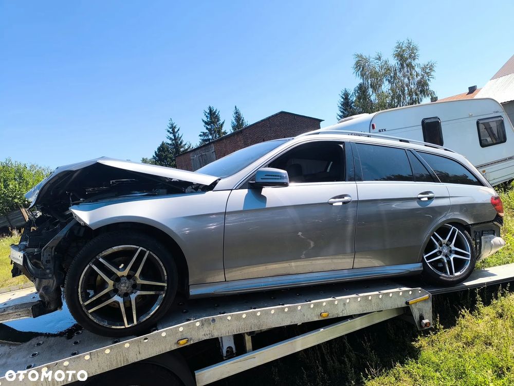 Mercedes-Benz Klasa E 220 BlueTEC 4Matic 7G-TRONIC Elegance - 1