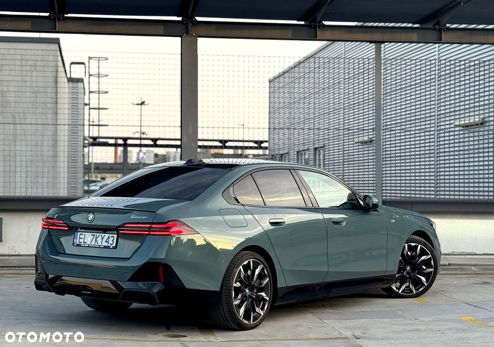 BMW Seria 5 550e xDrive PHEV M Sport - 16