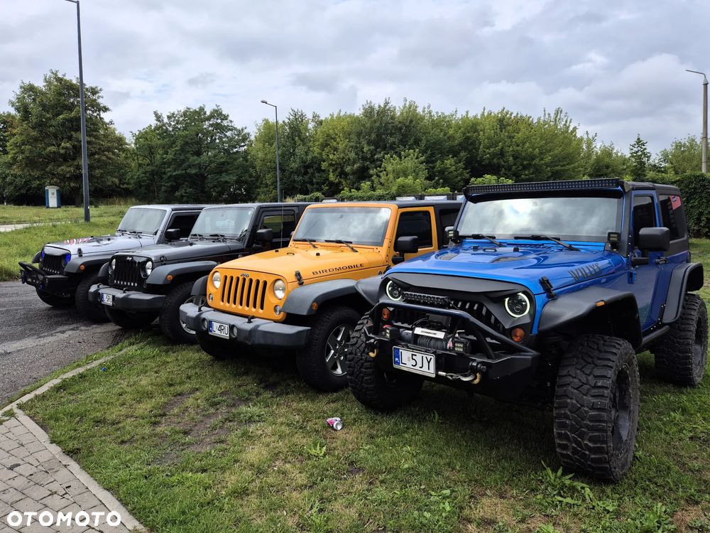 Jeep Wrangler - 26
