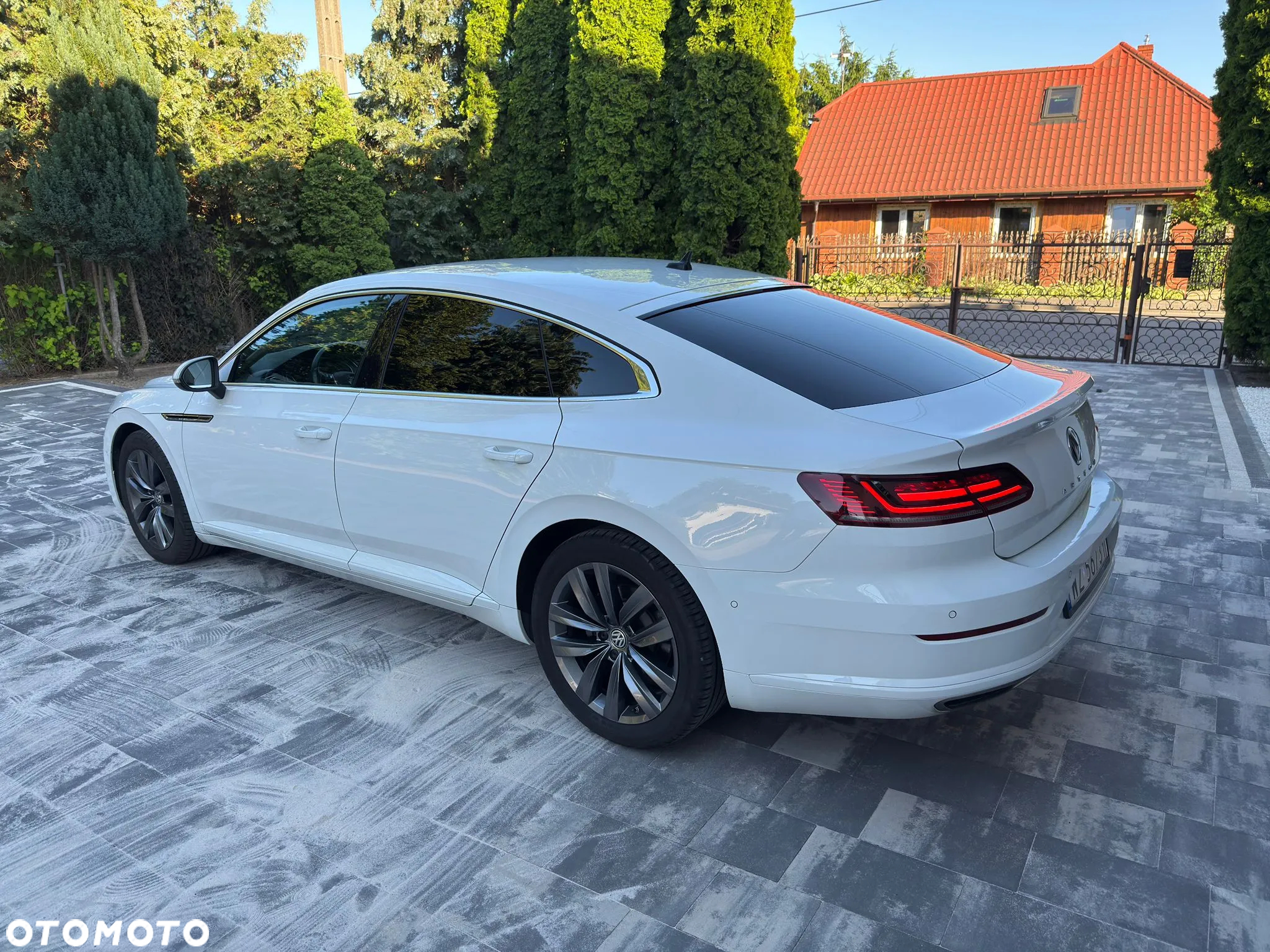 Volkswagen Arteon 2.0 TSI Essence DSG - 4