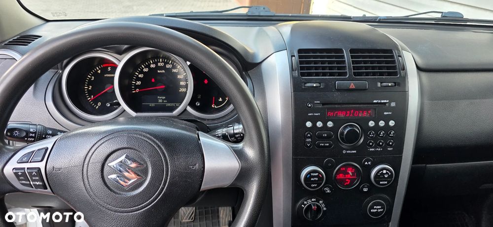 Suzuki Grand Vitara - 12