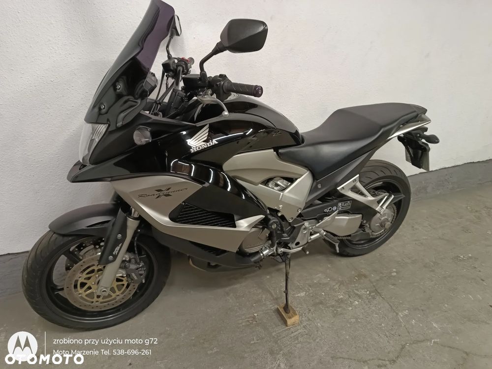 Honda VFR - 14