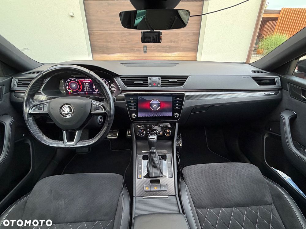 Skoda Superb 2.0 TDI SCR 4x4 Sportline DSG - 24