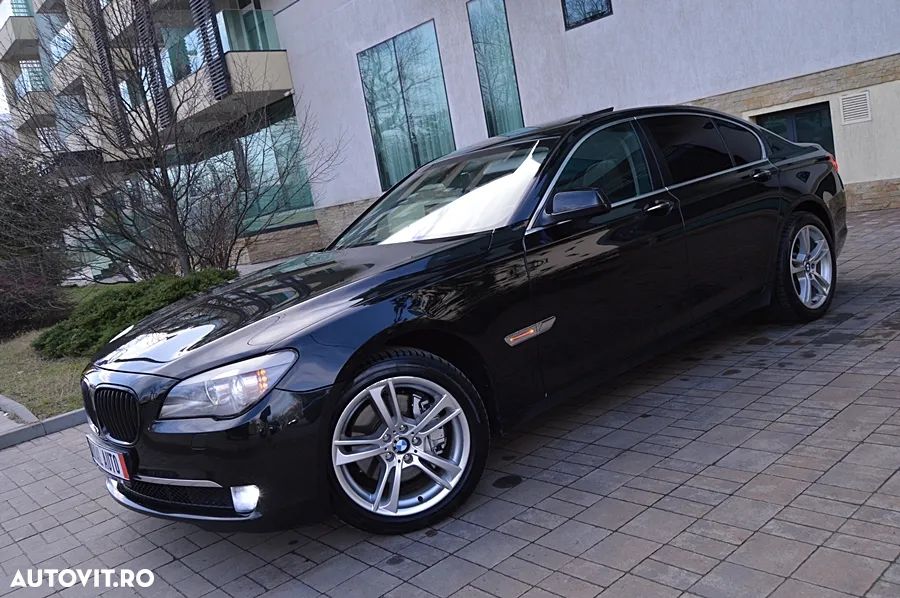 BMW Seria 7 730d - 23