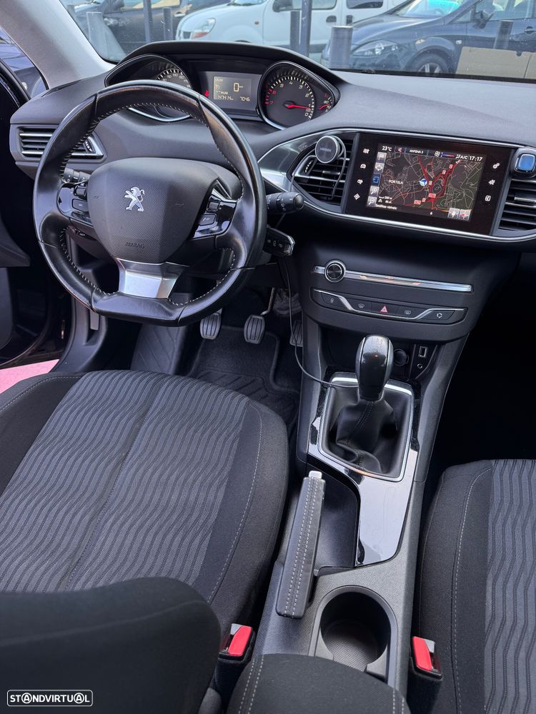 Peugeot 308 - 6