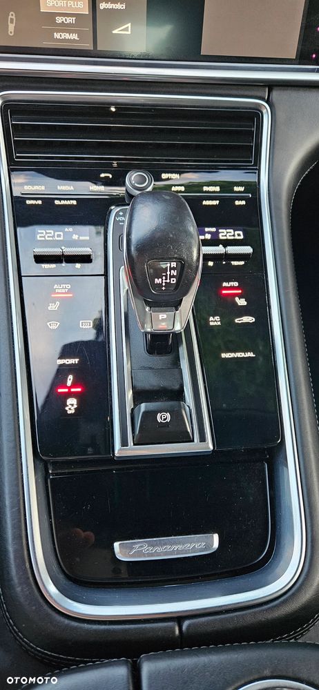 Porsche Panamera 4S Diesel - 24