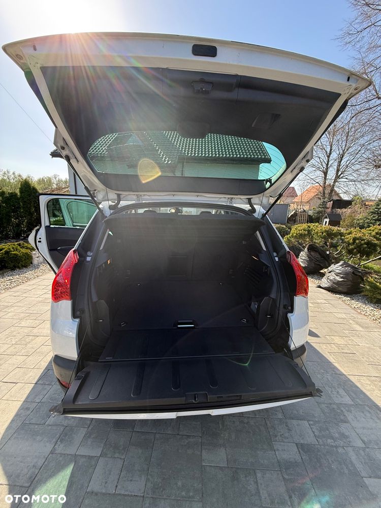 Peugeot 3008 HDi FAP 150 Platinum - 4