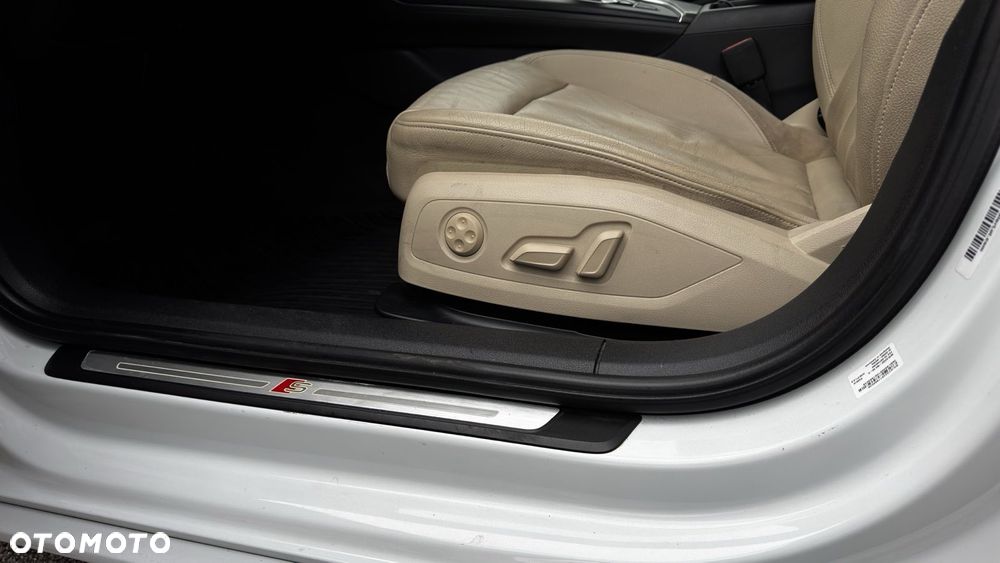 Audi A4 Limousine 2.0 TFSI quattro S tronic sport - 12