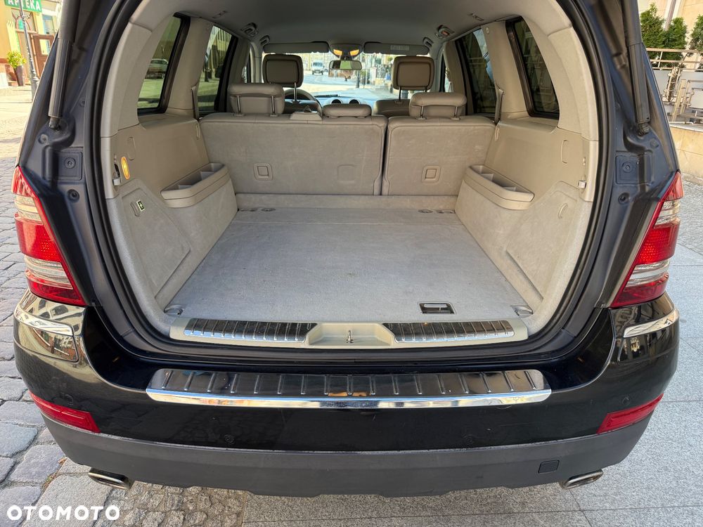 Mercedes-Benz GL 320 CDI 4Matic 7G-TRONIC - 24