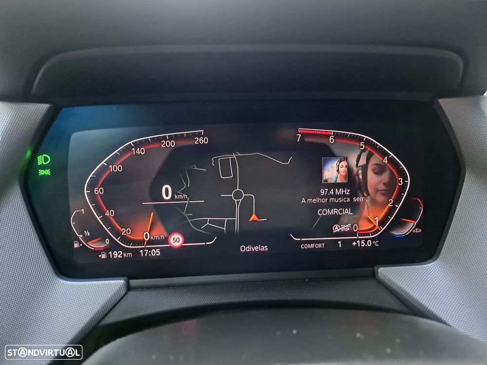BMW 116 i Advantage — fotografia 17