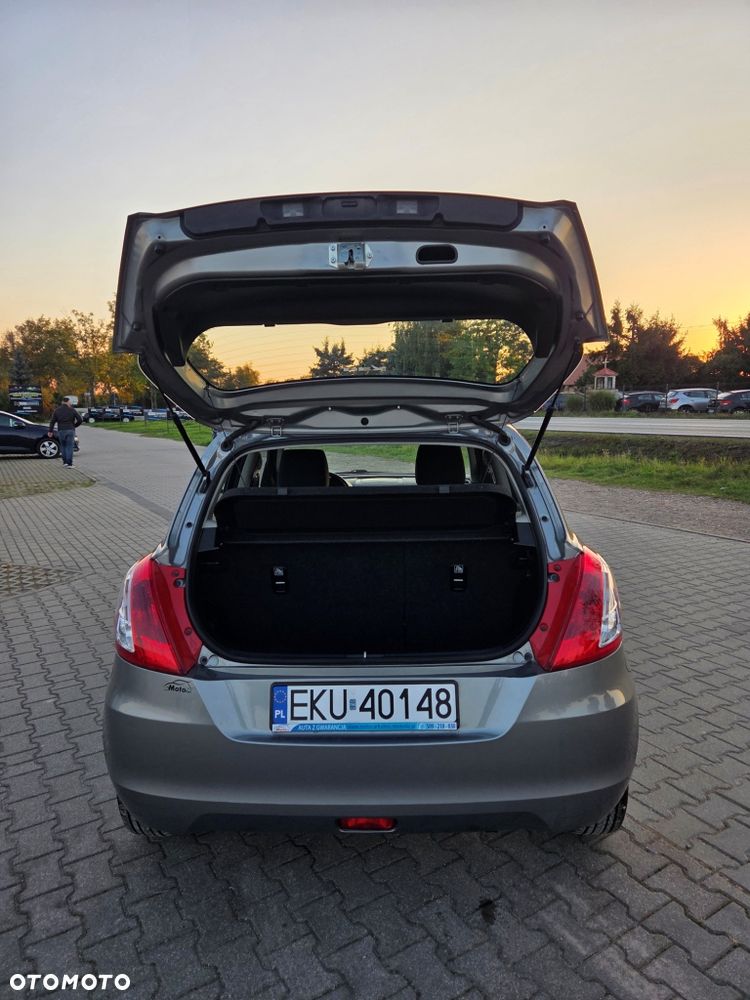 Suzuki Swift 1.2 Club - 8