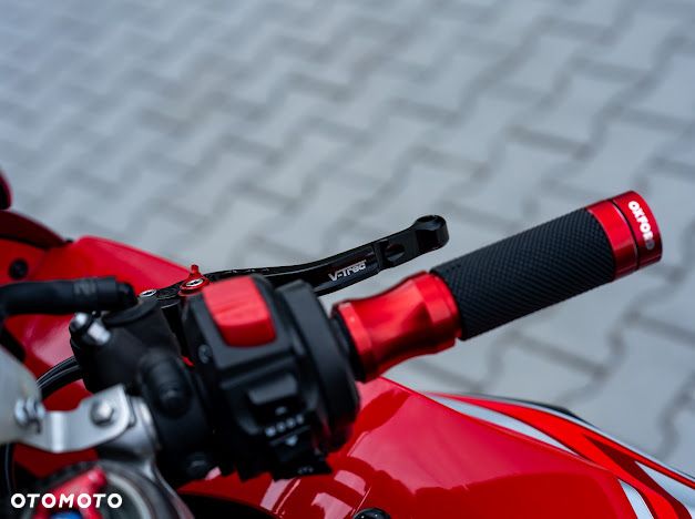 Suzuki GSX-R - 21