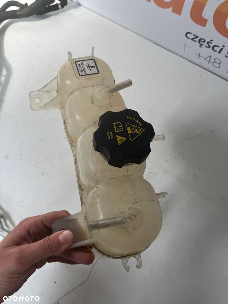 JEEP CHEROKEE  ZBIORNICZEK WYRÓWNAWCZY 68251840AC - 2