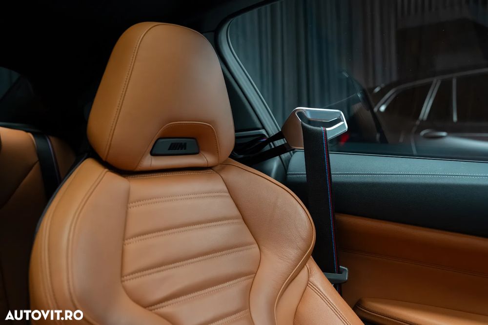 BMW M4 M440i xDrive - 38