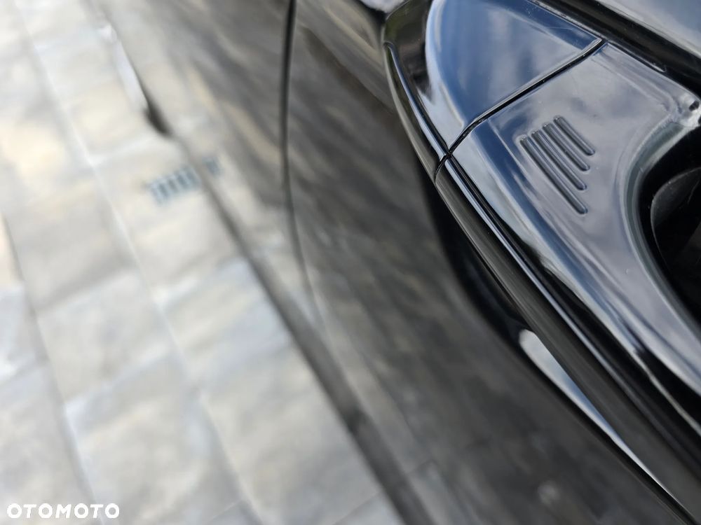 Ford Mondeo - 32
