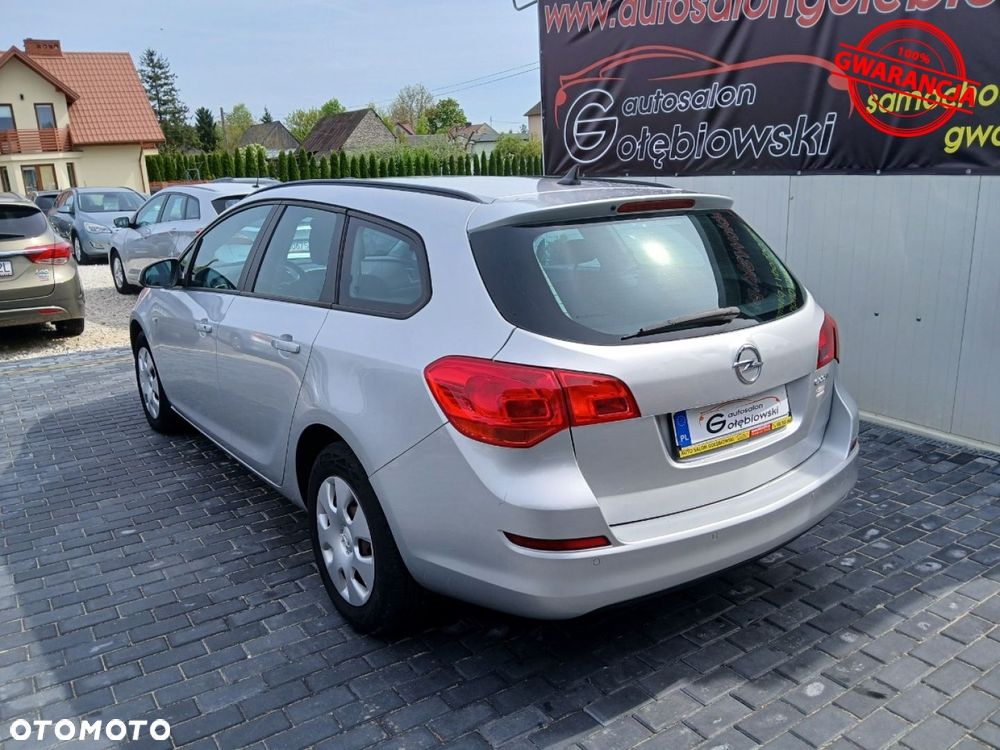 Opel Astra - 12