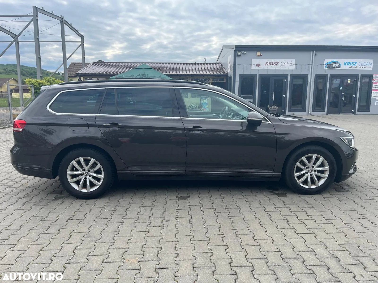 Volkswagen Passat Variant 2.0 TDI (BlueMotion Technology) Comfortline - 10