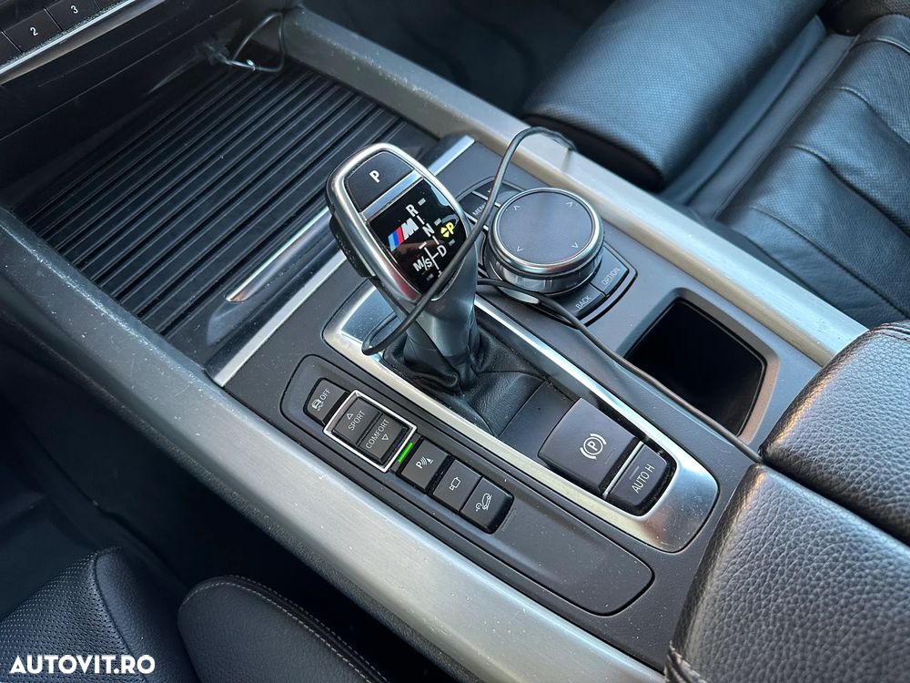 BMW X5 xDrive40d - 23