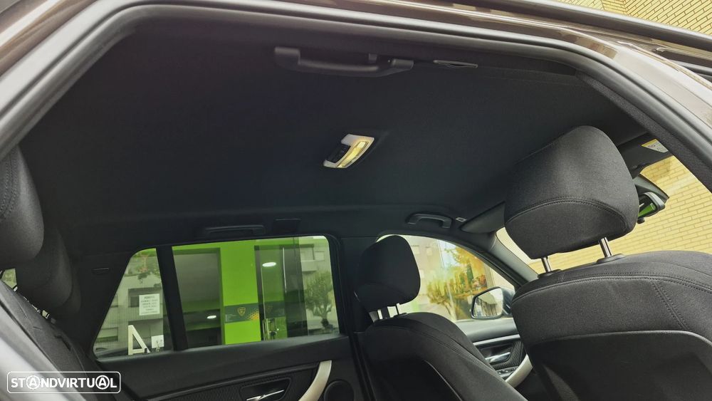 BMW 320 d Sport-Aut. Efficient Dynamics Edition - 22