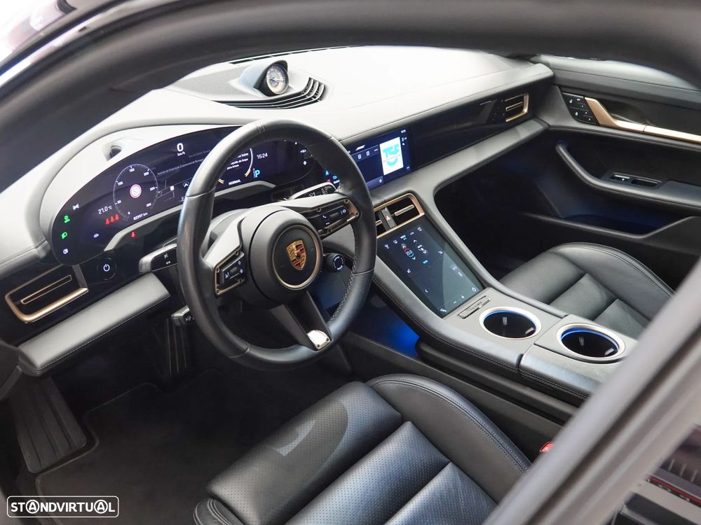 Porsche Taycan Standard - 26