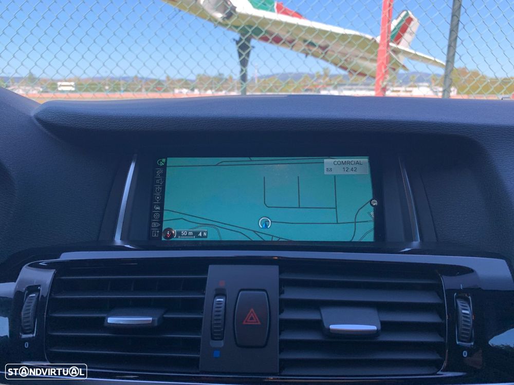 BMW X4 20 d xDrive Pack M - 29