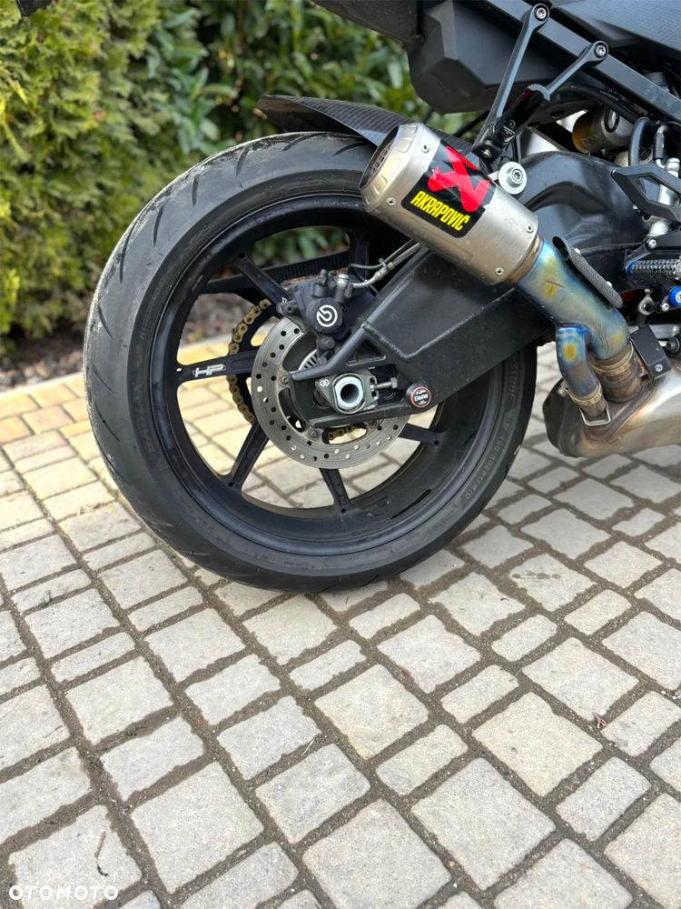 BMW S - 5