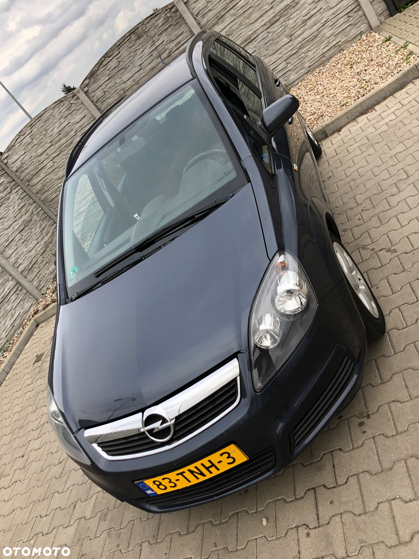 Opel Zafira 1.8 Cosmo - 26