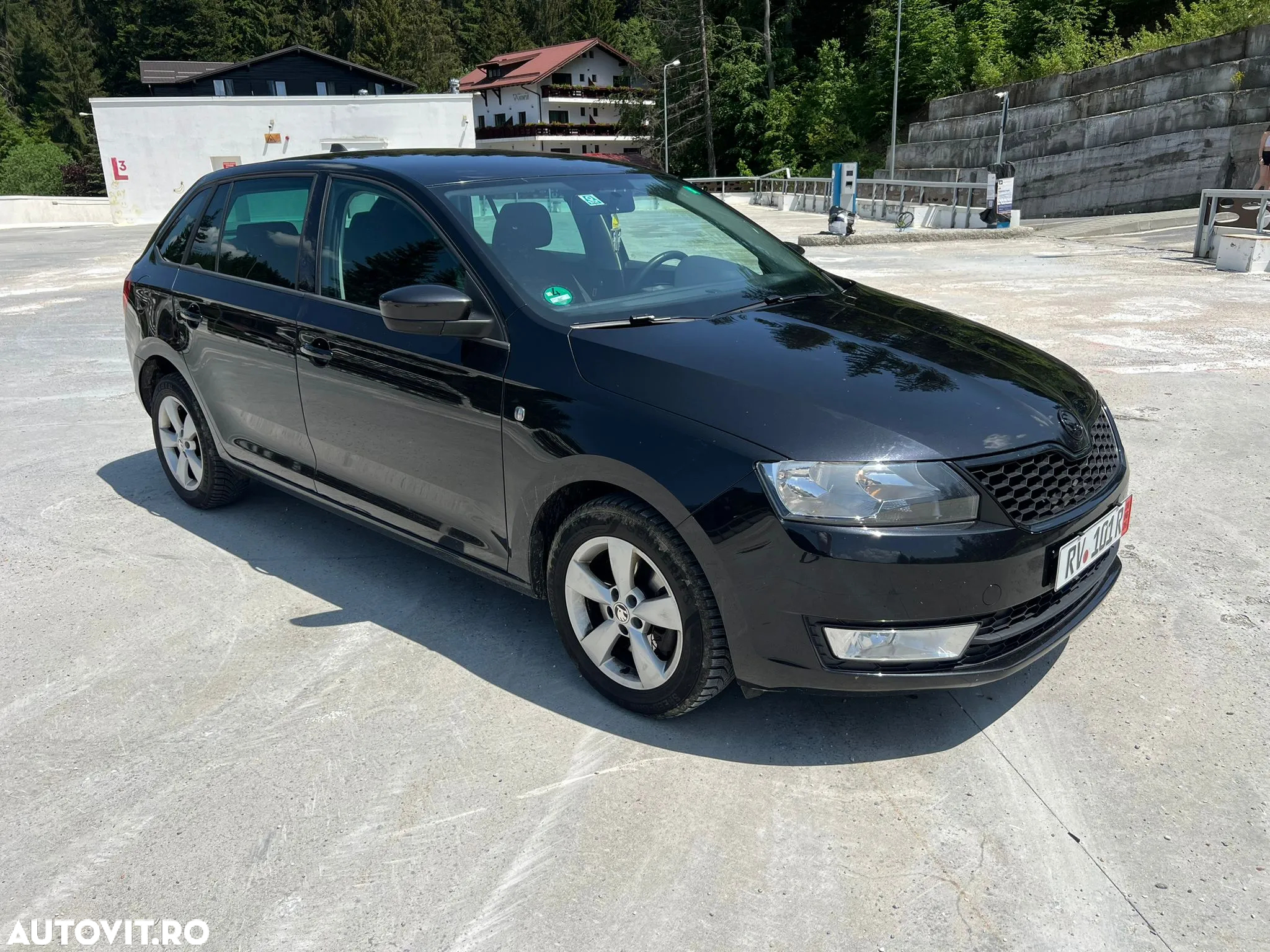 Skoda RAPID Spaceback 1.6 TDI DSG Edition - 2