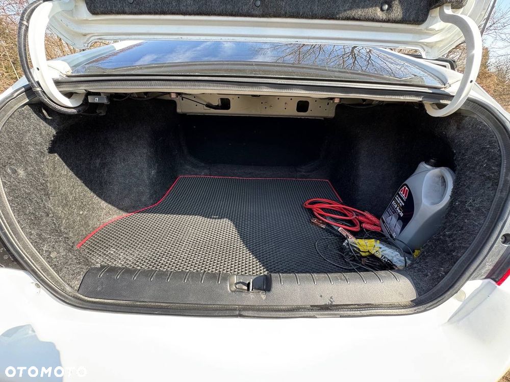 Honda Civic 2.0 i-VTEC LX CVT - 17