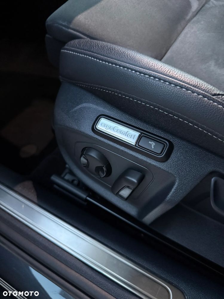 Volkswagen Arteon 2.0 TDI R-Line DSG - 17
