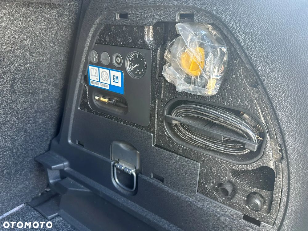Opel Corsa - 32