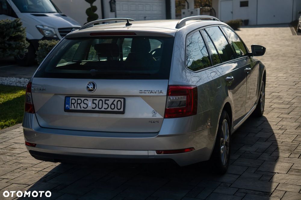 Skoda Octavia 2.0 TDI 4x4 DSG Style - 8