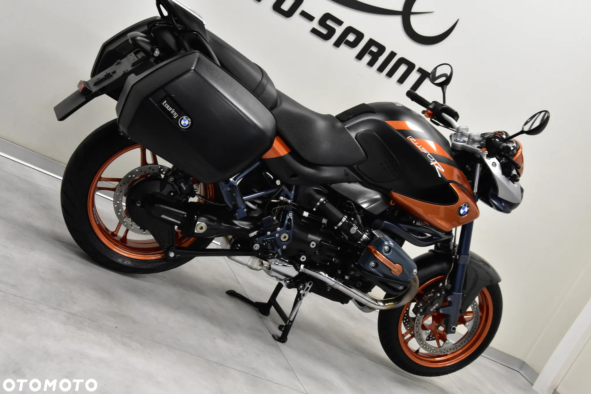 BMW R - 9
