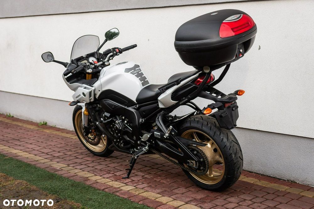 Yamaha FZ - 4