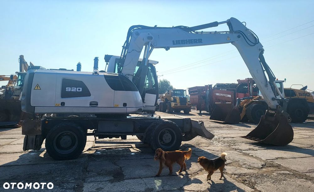 Liebherr A920 - 9