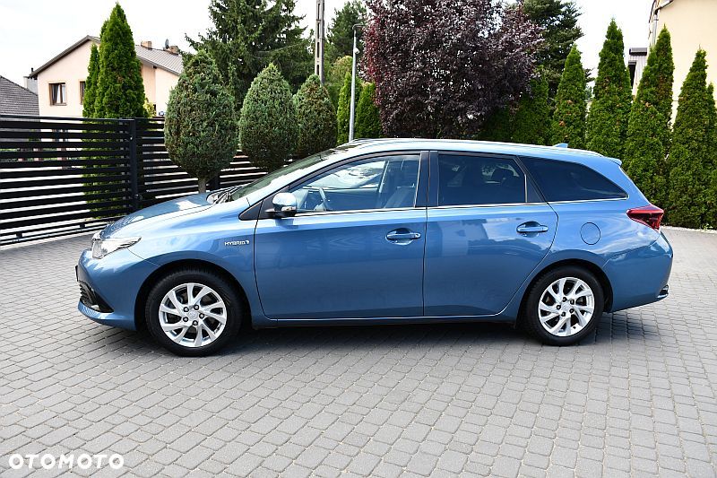 Toyota Auris 1.8 HSD Prestige - 28