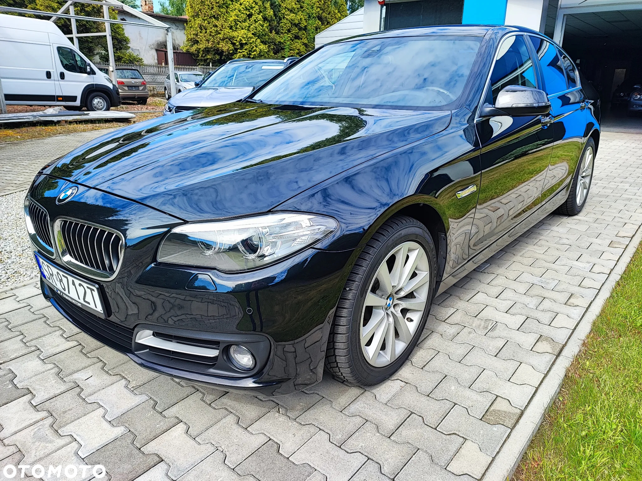 BMW Seria 5 520d Luxury Line - 3
