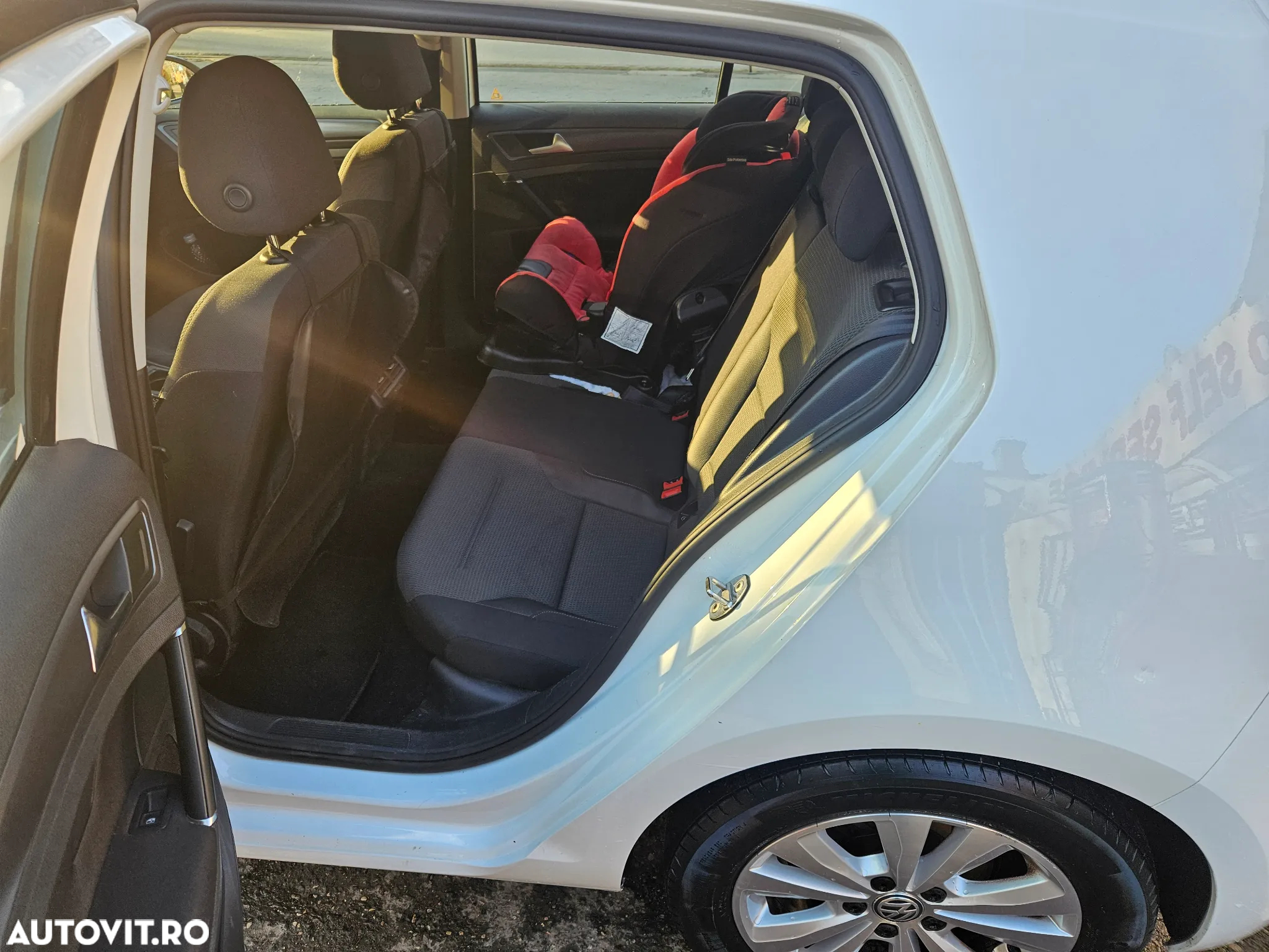 Volkswagen Golf 1.0 TSI Comfortline - 4