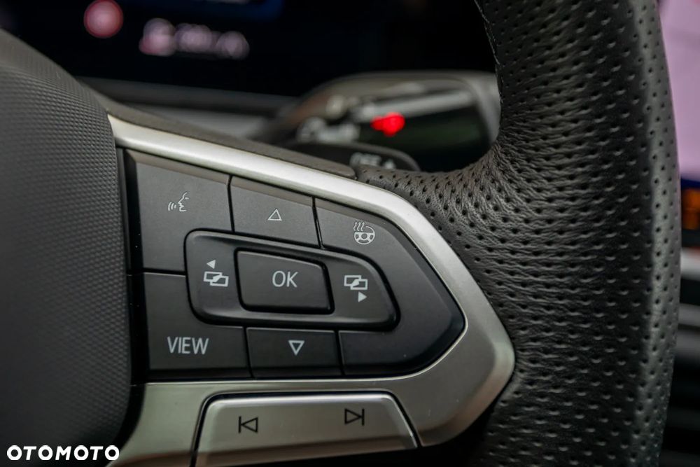 Volkswagen Tiguan 2.0 TDI SCR 4MOTION DSG R-Line - 27