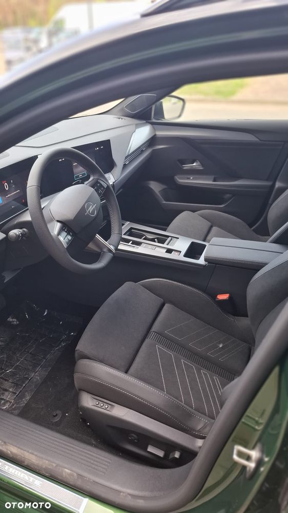 Opel Astra 1.2 T mHEV Ultimate S&S eDTC - 13