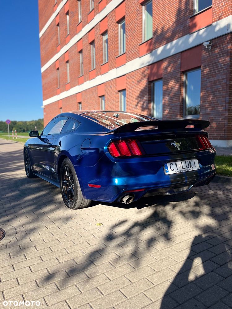 Ford Mustang - 15